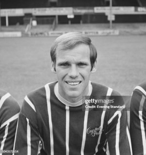 english-soccer-player-bobby-woodruff-of-crystal-palace-fc-uk-2nd-august-1968.jpg