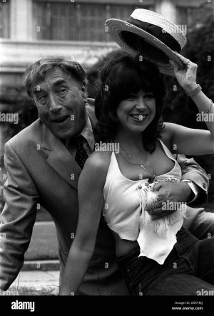 1981-tv-personality-sally-james-from-atvs-tiswas-with-veteran-comedian-G5KYMJ.jpg