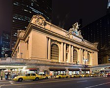 Image-Grand_central_Station_Outside_Night_2.jpg