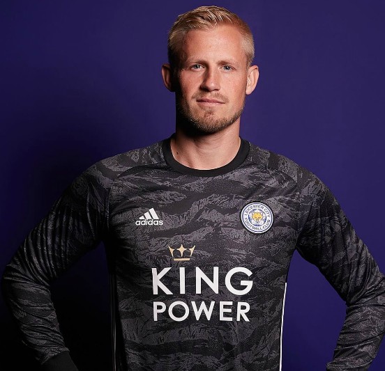 New-LCFC-Goalkeeper-Shirt-2019-20.jpg