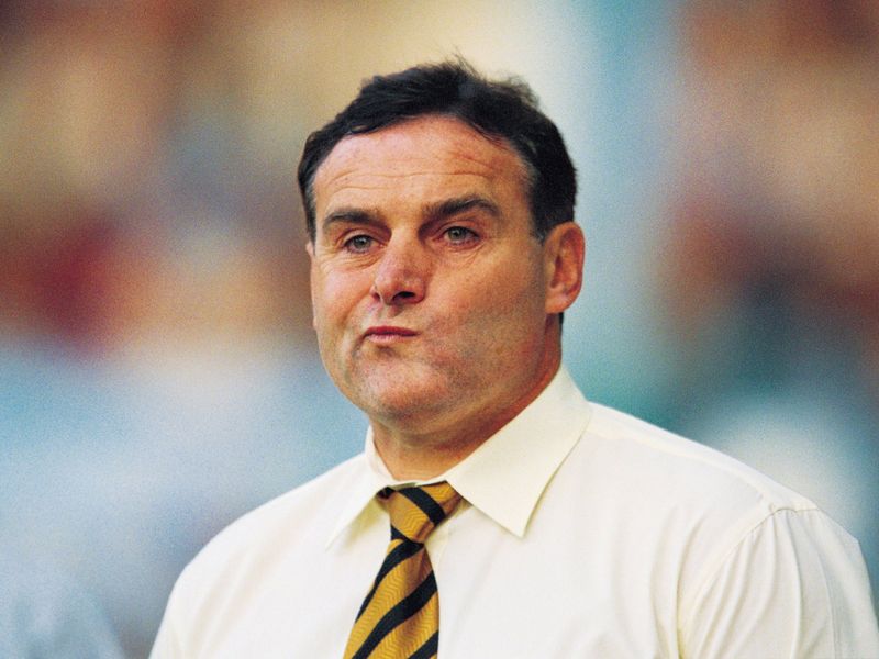 dave-jones-wolverhampton-wanderers-manager_2940565.jpg