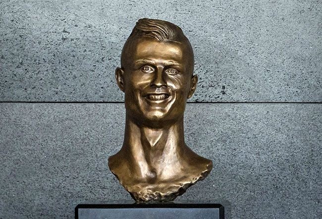 cristinao-ronaldo-bust-z.jpg